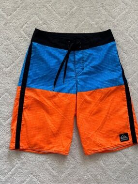 Quiksilver Blue and Orange Men's Swim Boardshorts/ 27